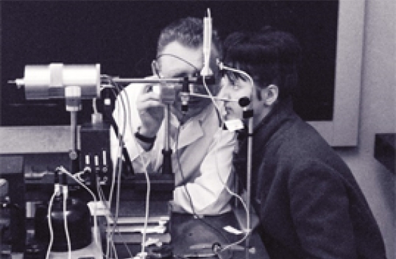 První laserová operace oka v Československu